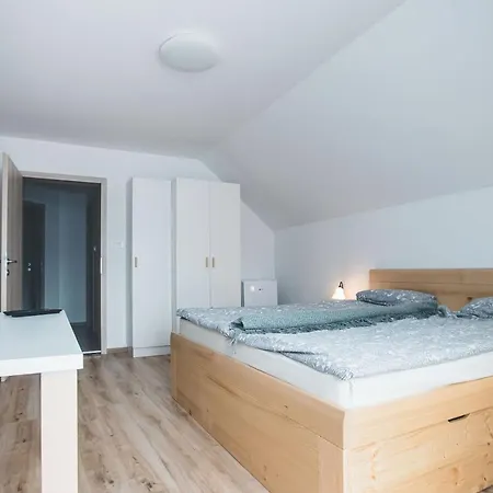 شقة Apartma Pri Bostjanu